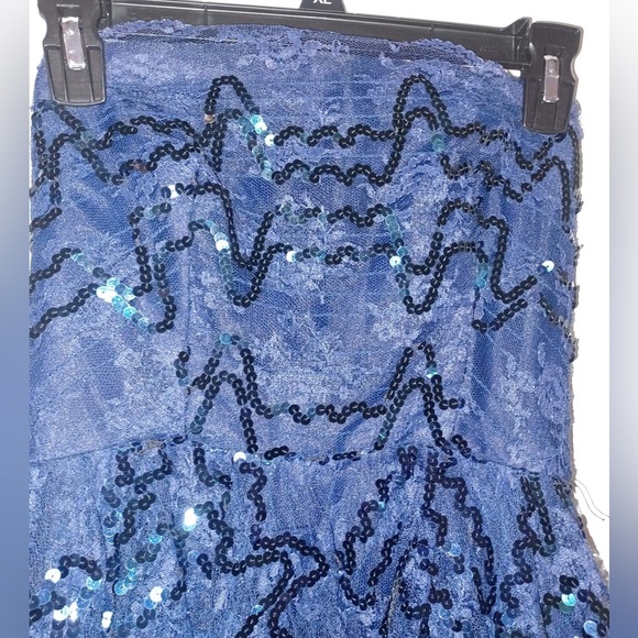 Robbe Zantac Party formals Navy Sequin and lace Size 4 vintage from the 1980’s - Picture 3 of 4